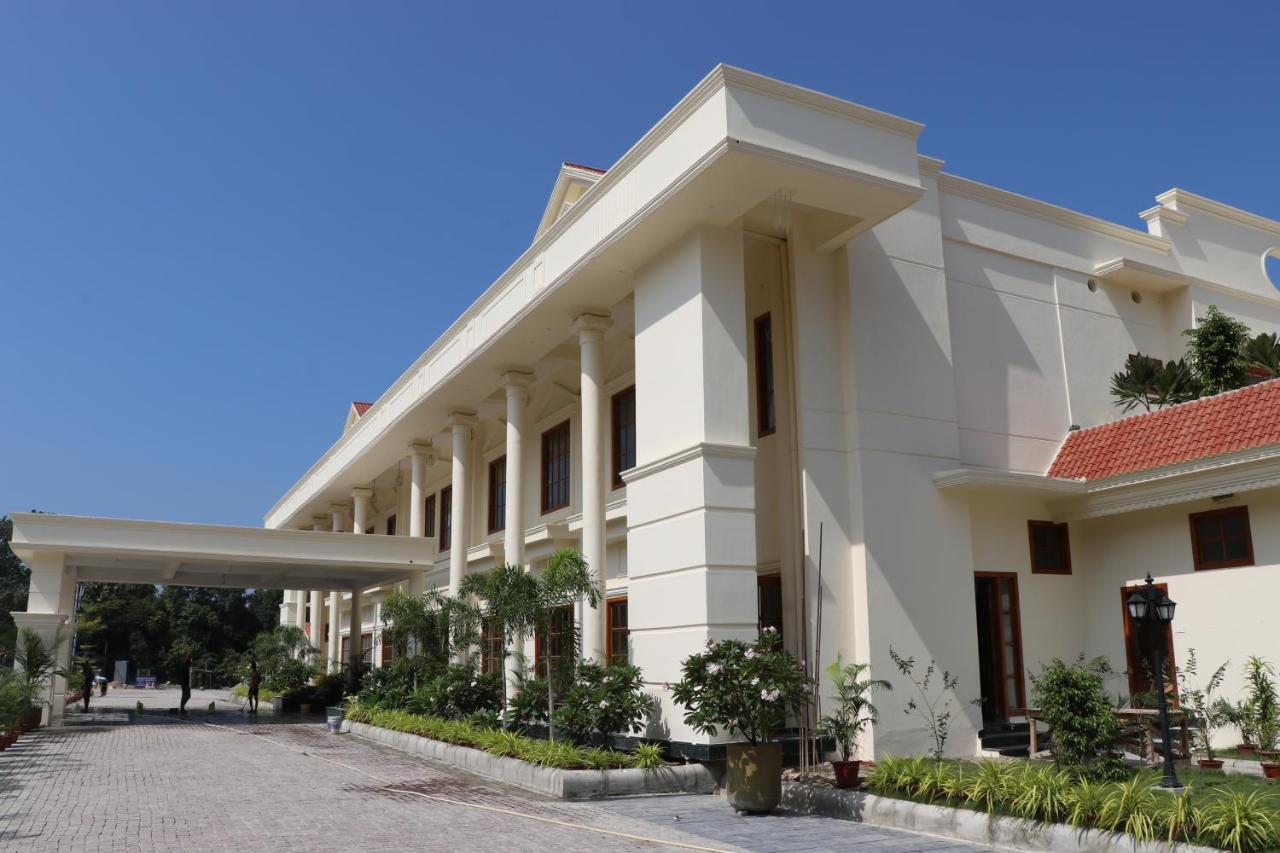 Royale De' Casa Resort Kāziranga Dış mekan fotoğraf