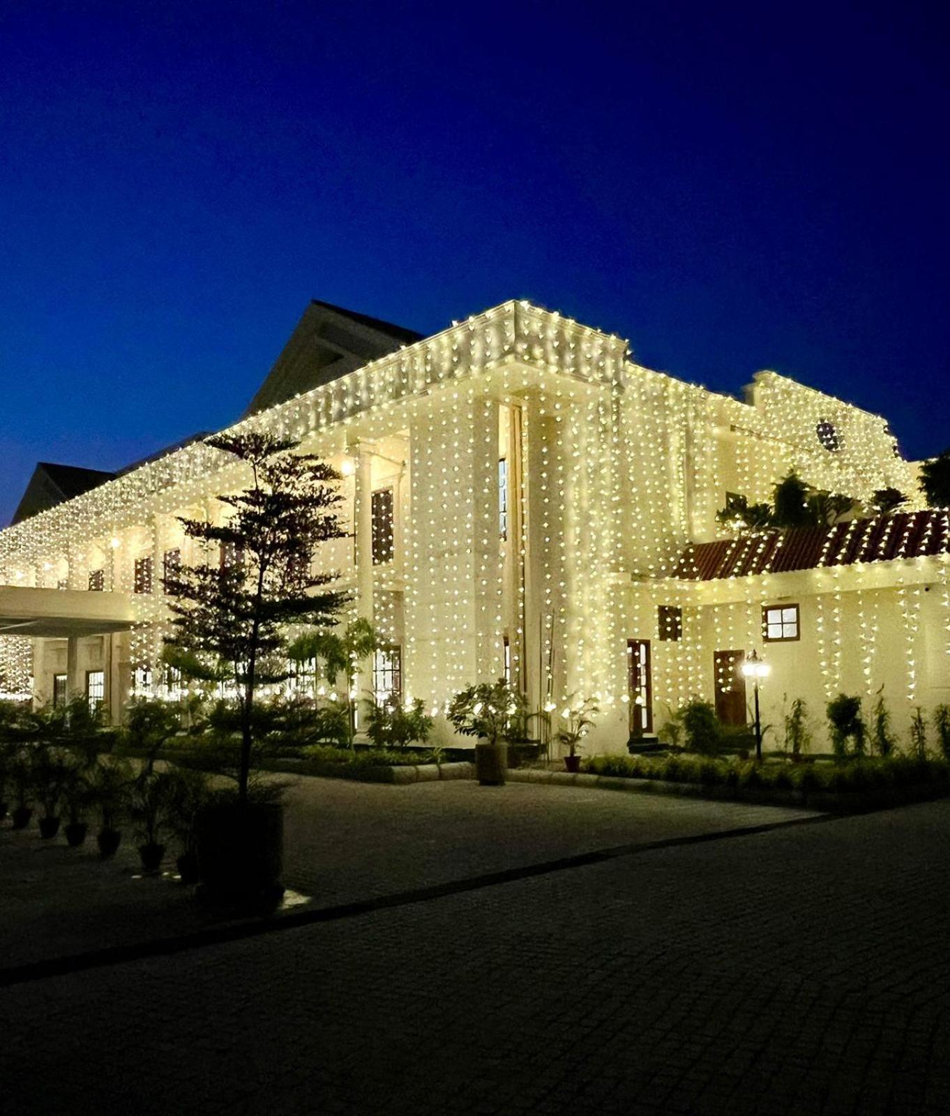 Royale De' Casa Resort Kāziranga Dış mekan fotoğraf