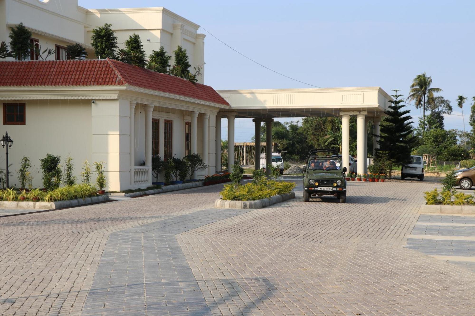 Royale De' Casa Resort Kāziranga Dış mekan fotoğraf