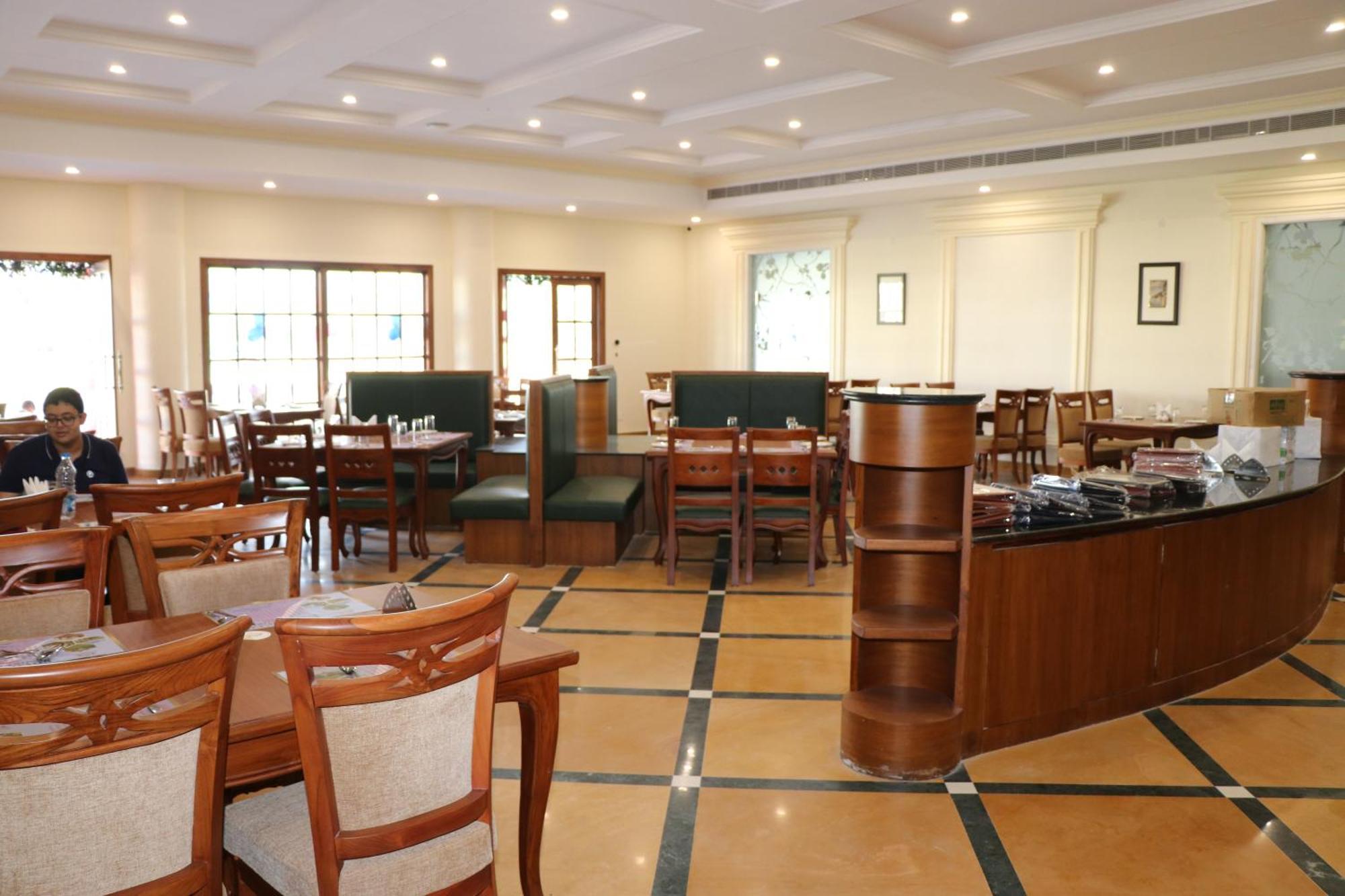 Royale De' Casa Resort Kāziranga Dış mekan fotoğraf