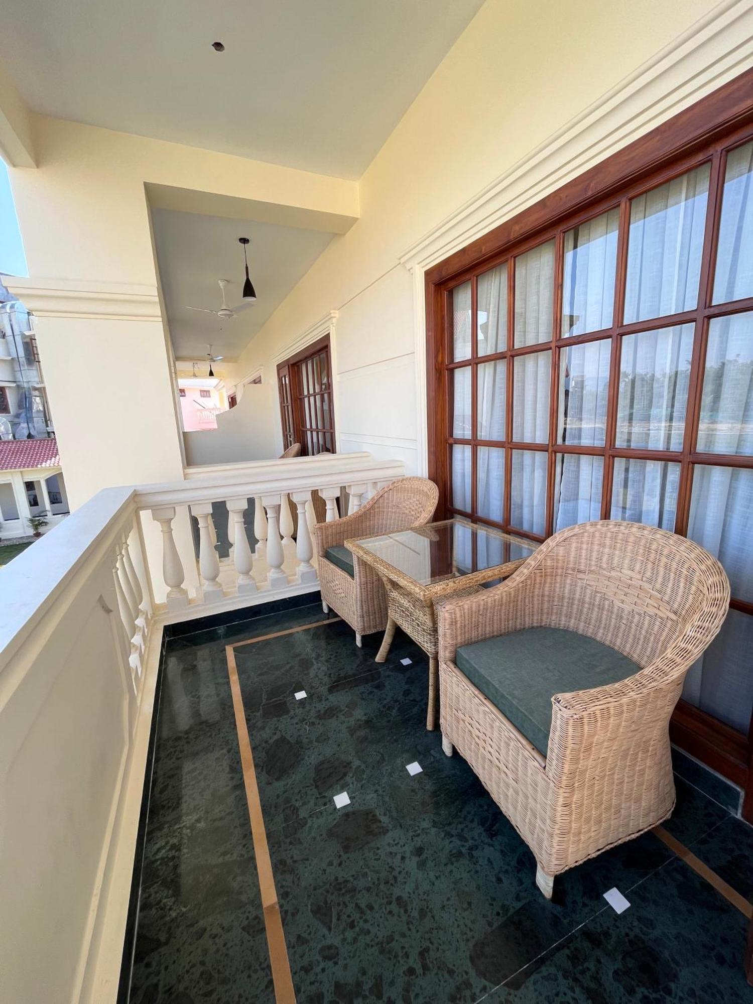 Royale De' Casa Resort Kāziranga Dış mekan fotoğraf