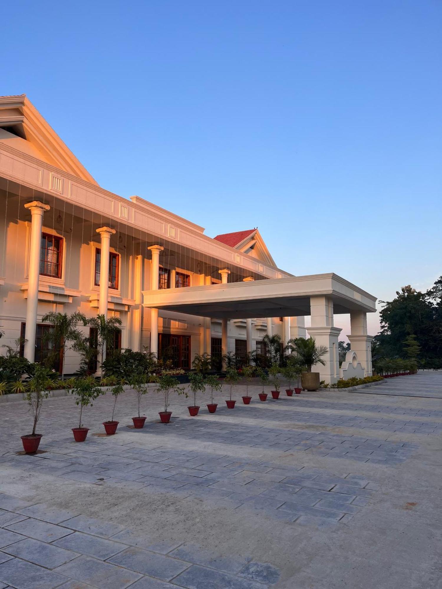 Royale De' Casa Resort Kāziranga Dış mekan fotoğraf
